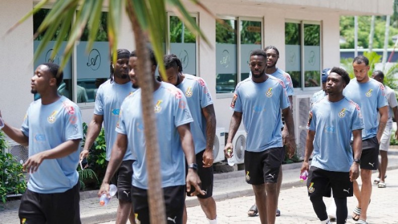 هذا العملاق الإفريقي يبتعد عن “الكان”