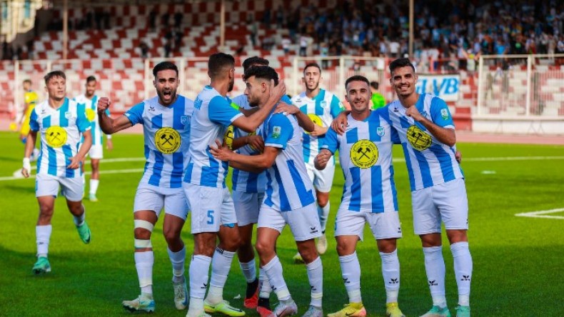 أولمبيك أقبو يتصدّر لائحة الترتيب