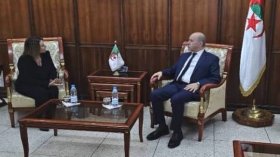 سايحي يستقبل ممثلة برنامج الأمم المتحدة لمكافحة الإيدز بالجزائر