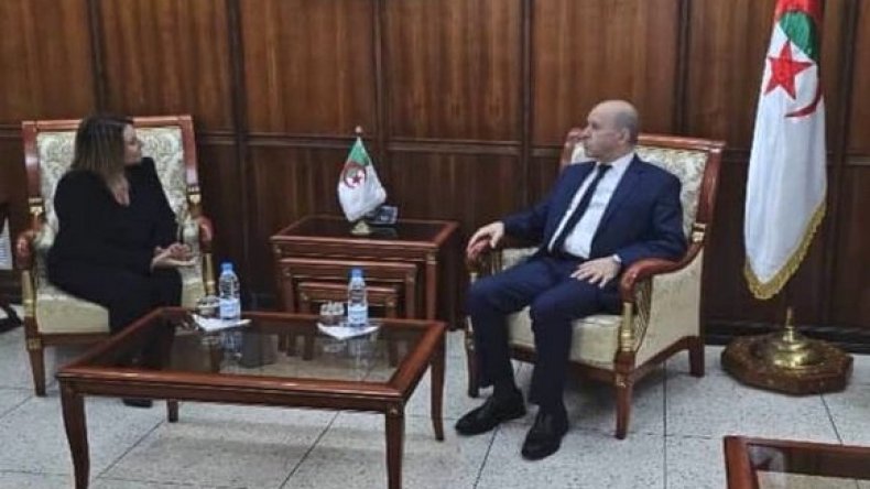 سايحي يستقبل ممثلة برنامج الأمم المتحدة لمكافحة الإيدز بالجزائر