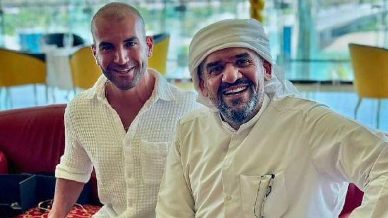 بلوغر إسرائيلي يفتح النار على الفنان حسين الجسمي