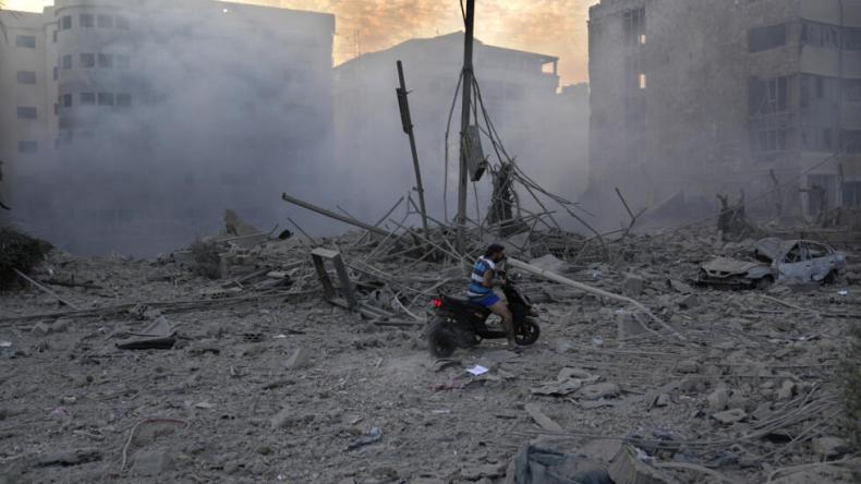 Gaza: 26 martyrs dans des frappes israéliennes sur une mosquée et une école