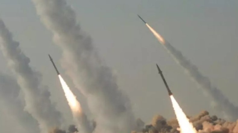 إيران تحذّر أمريكا من التدخل.. وهذا رأي نتنياهو في الهجوم الصاروخي على تل أبيب!