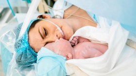 اكتئاب ما بعد الولادة.. حالة نفسية خطيرة