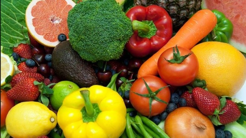  10 أطعمة يتناولها خبراء التغذية للوقاية من السرطان