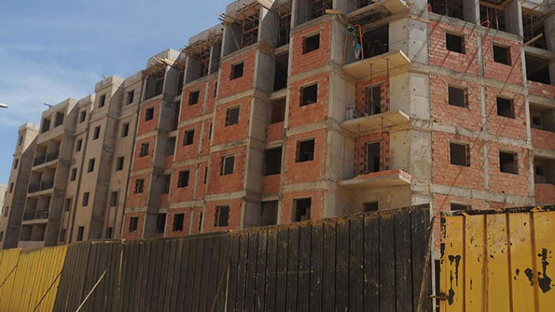 40 ألف شركة جزائرية تقترح خدماتها لمشروع مليونيْ سكن