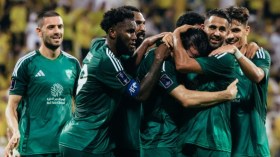 محرز يعلّق بعد تألقه في دوري أبطال آسيا