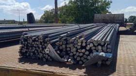 هذه الدول تستورد الحديد الجزائري.. وإنتاج الحجار بلغ 1.2 مليون طن