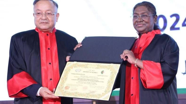 بالصور.. دكتوراه فخرية لرئيسة الهند تقديرًا لمجهوداتها في خدمة التعليم العالي