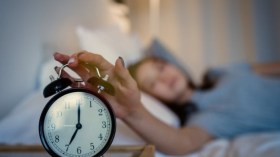 6 أشياء توقفي عن فعلها عند الاستيقاظ صباحا