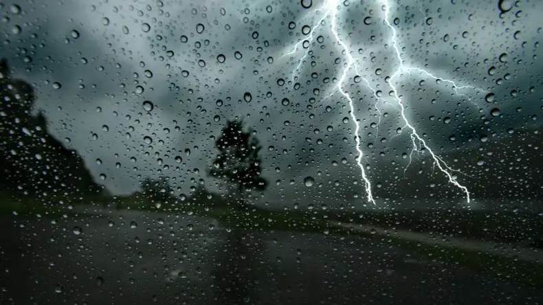 Météo: de fortes pluies sur 18 wilayas ce dimanche