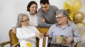 هل أنت بار بوالديك؟