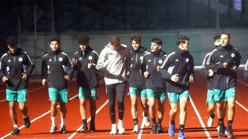 المنتخب الجزائري لأقل من 20 سنة في تربص بالبليدة