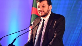 الـ”QR” وبطاقات ائتمان دولية لتسديد مقتنيات الجزائريين