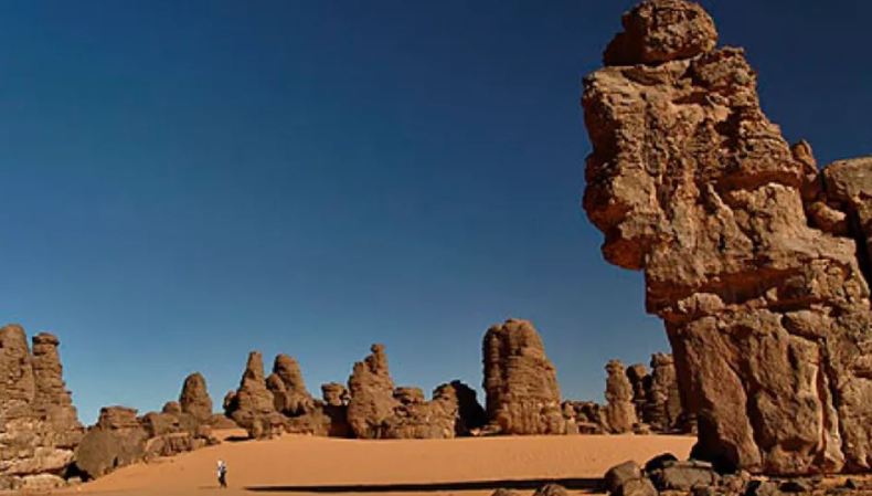 Tourist Flights Resume Between Paris and Djanet 