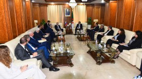 عرقاب يدعو الشركات الروسية إلى الاستثمار في قطاع المناجم بالجزائر