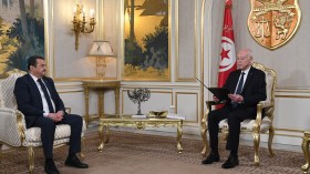 الرئيس تبون يوجه دعوة لنظيره التونسي لحضور احتفالات ذكرى اندلاع الثورة