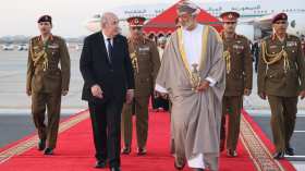 الرئيس تبون يُستقبل من طرف سلطان عمان هيثم بن طارق