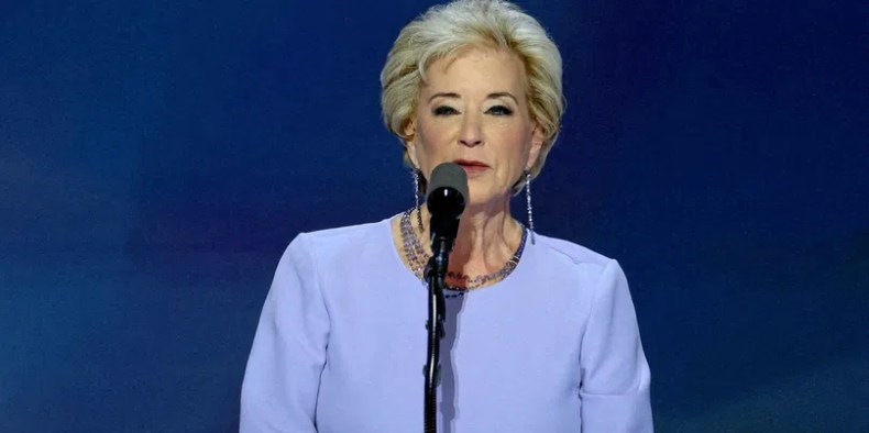 Donald Trump nomme l’ex-patronne du catch américain, ministre de l’Éducation