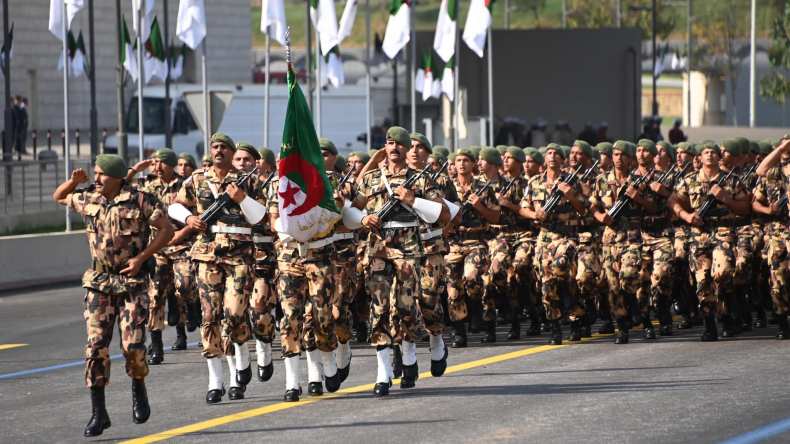 اختتام فعاليات الإستعراض العسكري الجزائري المخلد للذكرى الـ 70 لأول نوفمبر