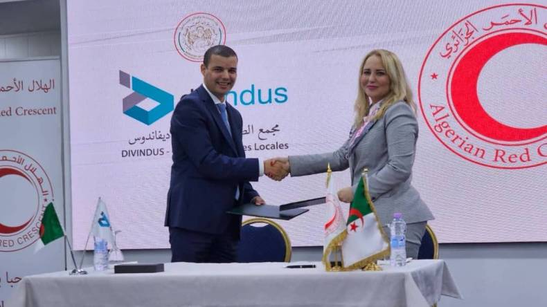 اتفاقية إطار بين ديفاندوس والهلال الأحمر الجزائري لتعزيز التعاون في مجالات إنسانية متعددة