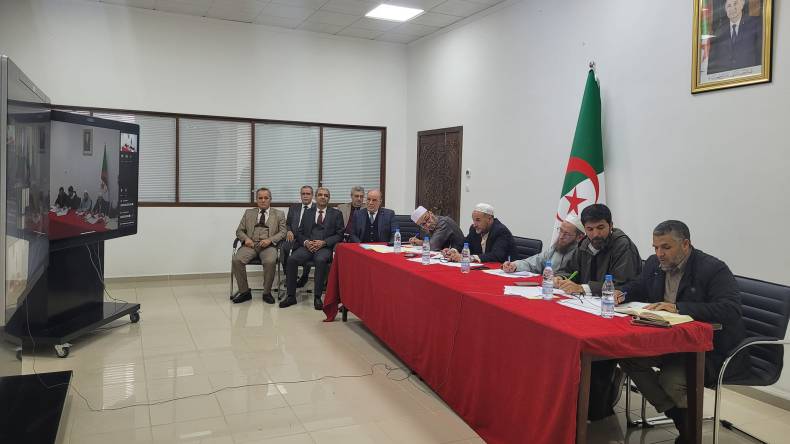 انطلاق عملية الانتقاء الأولي للمترشحين لأداء صلاة التراويح بالمهجر