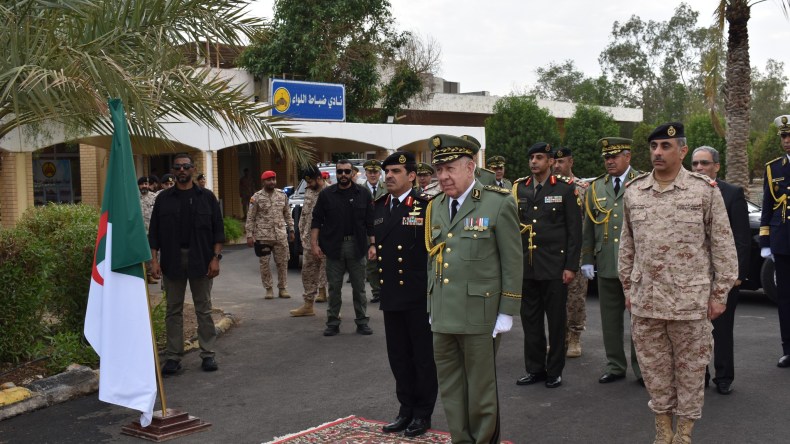 الفريق أول شنڨريحة يواصل زيارته الرسمية إلى الكويت في يومها الرابع