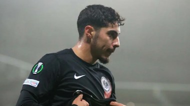شايبي يعود إلى تدريبات فرانكفورت