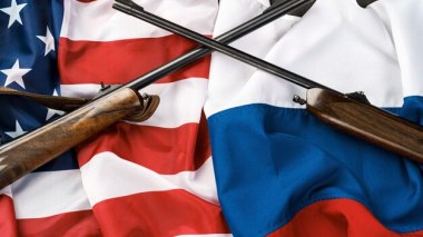 Moscou est « au bord d’un conflit militaire direct » avec Washington