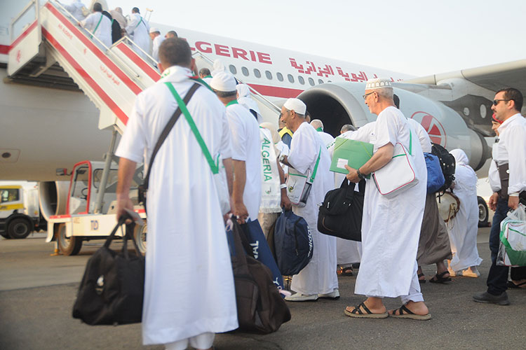 Algerian-Made Electronic Safety Bracelet to Accompany Pilgrims