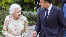 Brigitte et Emmanuel Macron: ce que disait Elizabeth II de leur écart d’âge