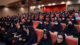 Iran: une étudiante arrêtée après s’être déshabillée en public