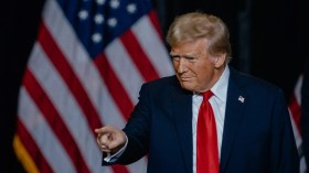 صحيفة أمريكية تكشف خصوم  ترامب الذين توعد بالانتقام منهم!