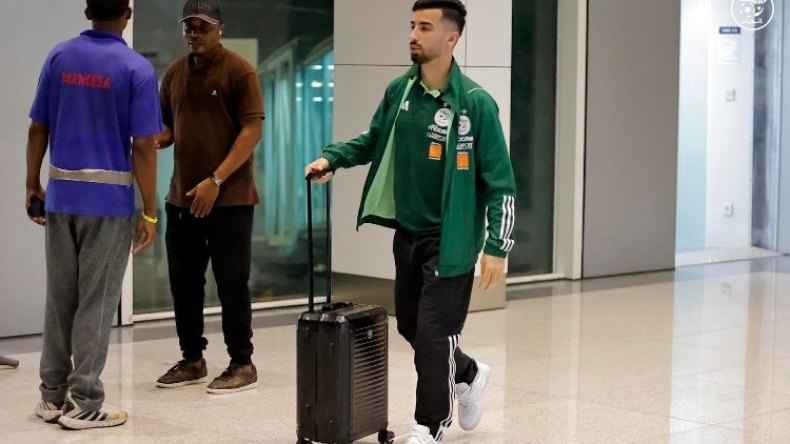 بِالصّور: وصول “الخضر” إلى مالابو