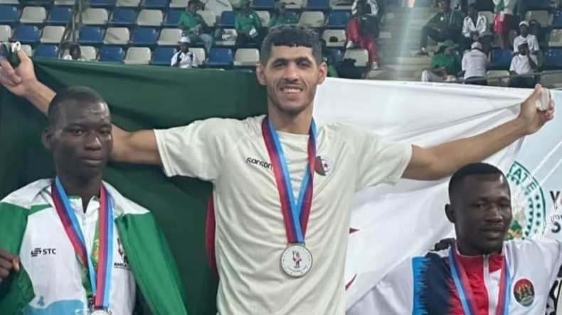 الملاكم آيت بقة يتوّج بالميدالية الذهبية