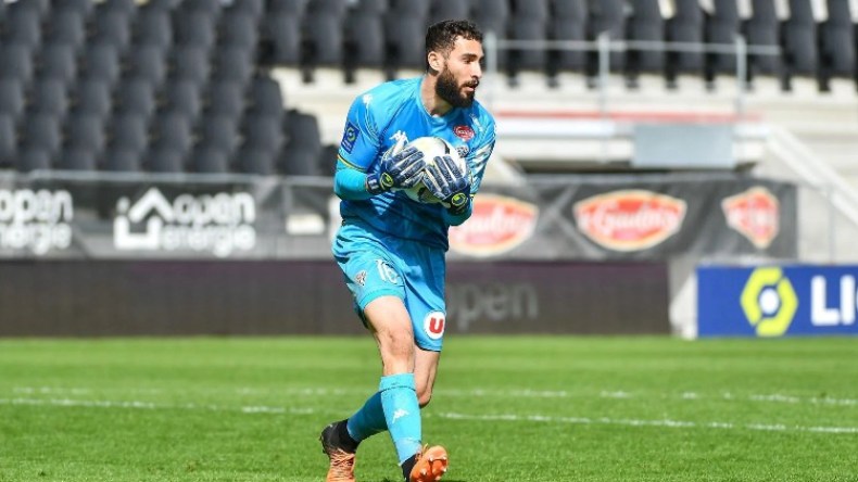 هذا ما حدث لِماندريا في آخر جولتَين مع ناديه