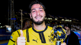 بن سبعيني أفضل لاعب في مباراة دورتموند ودينامو زغرب