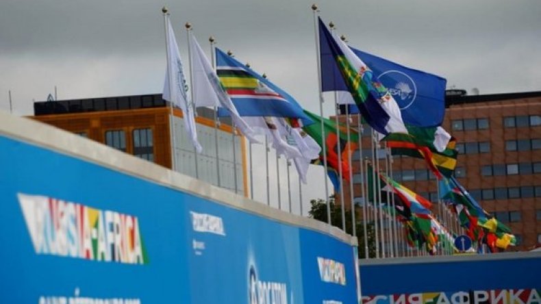 القمة الإفريقية-الروسية: تأكيد على ضرورة استكمال مسار تصفية الاستعمار في أفريقيا