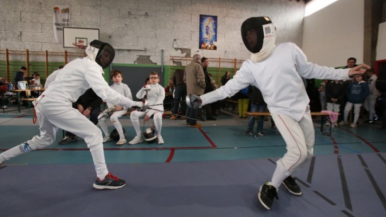 مشاركة 37 بلدا في بطولة العالم للمبارزة بوهران