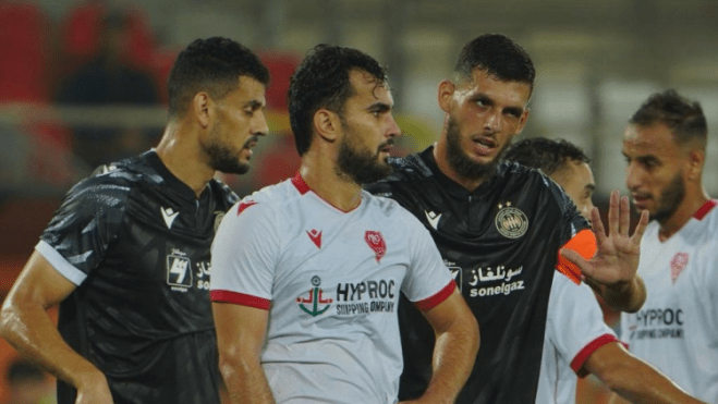 بِالفيديو: هدف استعراضي يمنح “الحمراوة” صدارة الترتيب