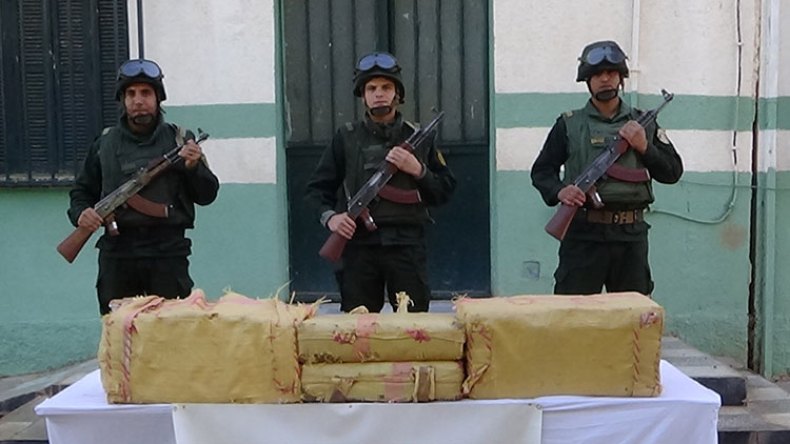 إحباط إدخال 9 قناطير من الكيف المعالج عبر حدود المغرب