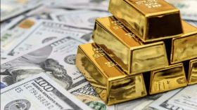 الدولار يسجّل أول ارتفاع منذ 04 سنوات والذهب يسقط بـ 62 دولار في أقل من أسبوع