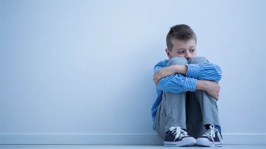 أولياء مرضى التوحد يناشدون توفير وإدماج المرافقين المدرسيّين