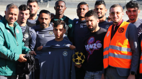 بالصور.. وفاق سطيف يحقق أمنية طفل يتيم