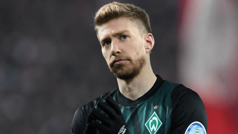 فايزر يعلّق بعد عدم استدعائه لتربص “الخضر”