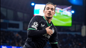 أنيس حاج موسى ضمن التشكيلة المثالية لشهر أكتوبر