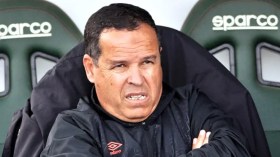 نصر حسين داي يريد بوعلام شارف