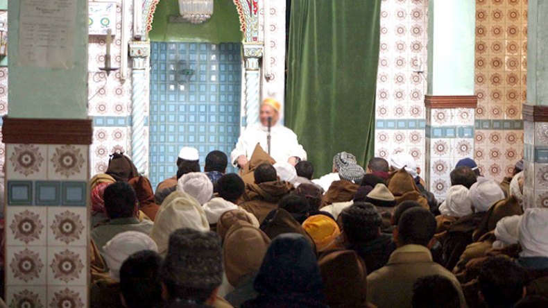 مرّة أخرى: اتّقوا الله في أئمّة المساجد!