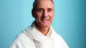 إلى كبير النصارى في الجزائر الكاردينال جان بول فيسكو