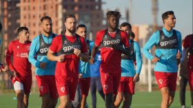 تخصيص 5000 تذكرة لأنصار مولودية وهران في مباراة أقبو